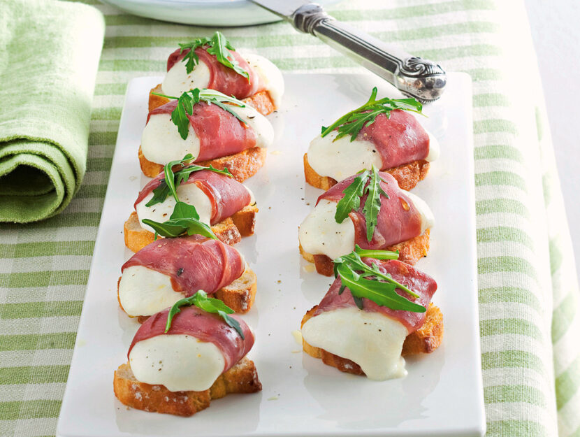 Ricetta Crostini al prosciutto e mozzarella Donna Moderna