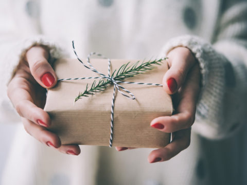 Natale 2020: idee regalo fashion da acquistare online