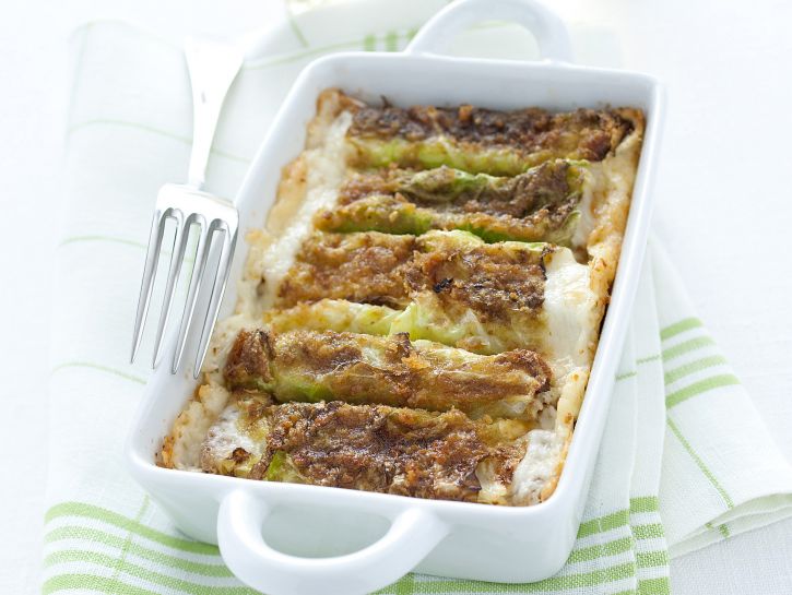 Cannelloni di verza con pane e provolone