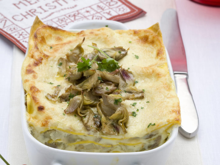 Lasagne ai carciofi e formaggi misti