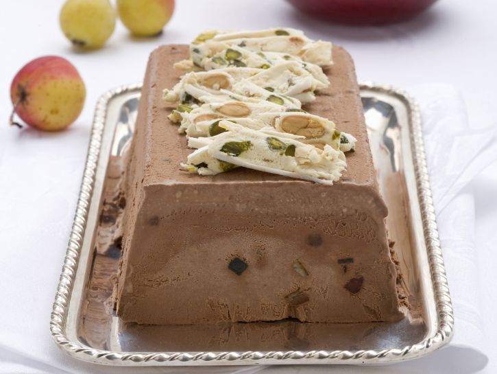 semifreddo-di-cioccolato-con-crema-di-pistacchi