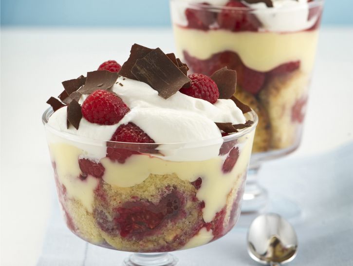 trifle-di-pandoro-e-lamponi