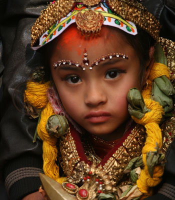 Spose bambine in Nepal