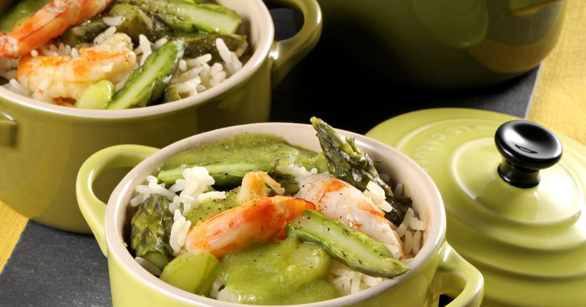 Ricetta Riso con asparagi e gamberi al forno - Donna Moderna