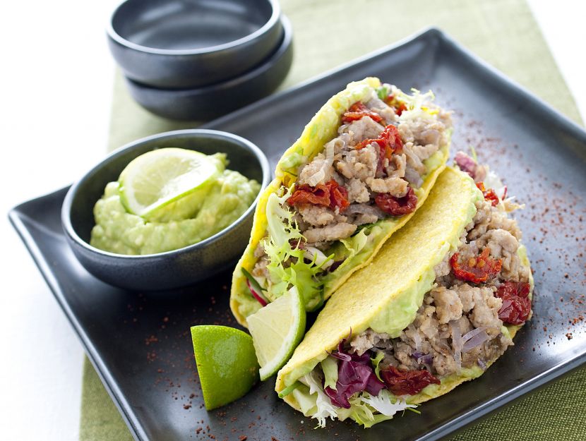 tacos-di-tacchino-con-salsa-di-avocado immagine