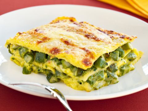 Lasagne allo zafferano con asparagi