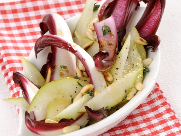 Radicchio, pere e pinoli