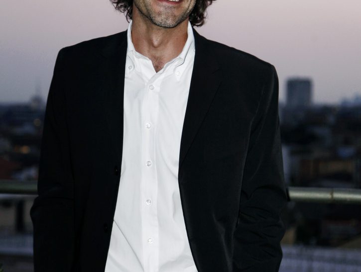 Sergio Muniz inaugura la terrazza Ramazzotti