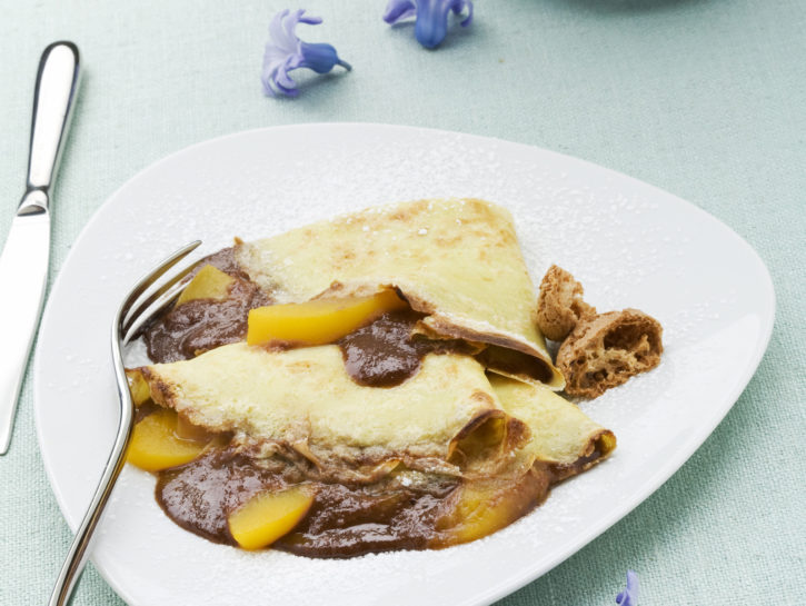 Crespelle gratinate alle pesche