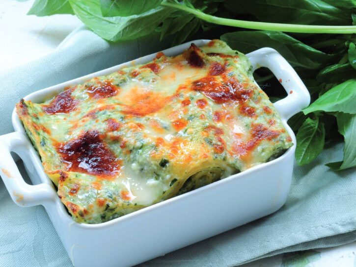 Lasagne al pesto e squacquerone
