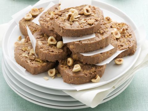 Salame di cioccolato con ricotta e nocciole