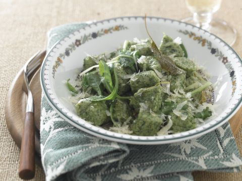 Gnocchetti di pane e bietole