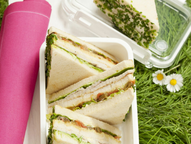 Tramezzini con roastbeef e lattuga