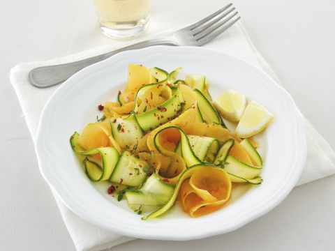 Nastri di zucchina e melone
