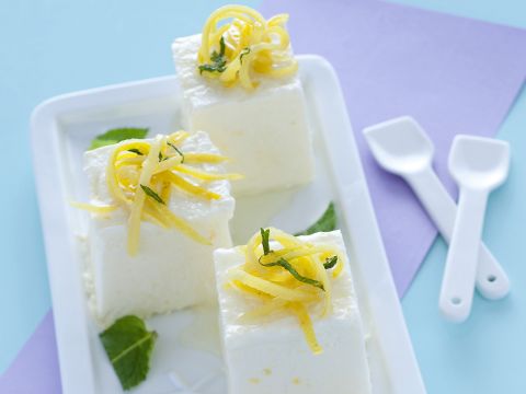 Semifreddo di ricotta al profumo di menta e limone