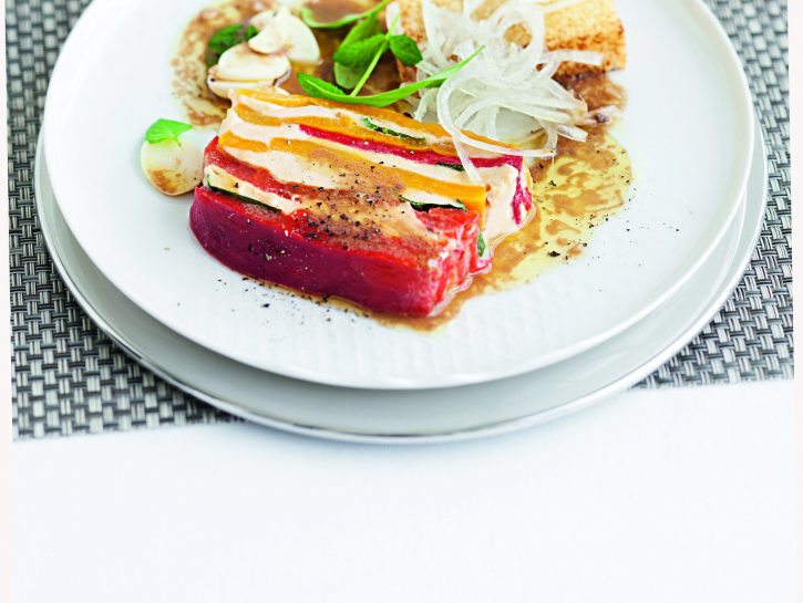 terrina-di-fagioli-canellini-e-peperoni-con-bagna-cauda-estiva