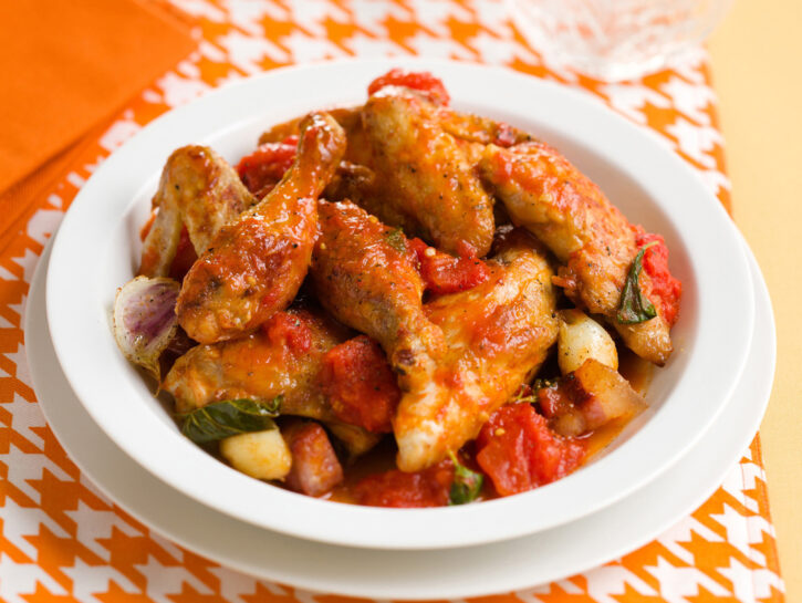 Pollo al basilico e pomodoro