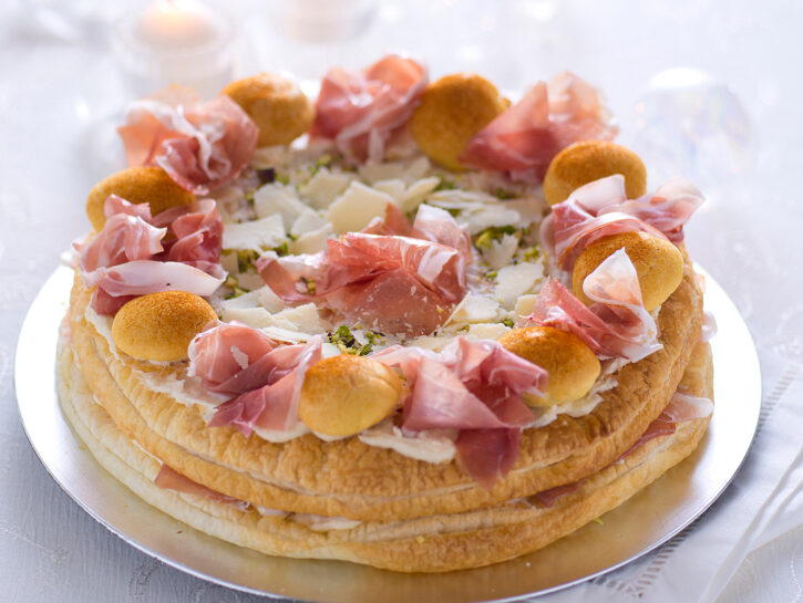 Saint Honorè salata con salumi o pesce