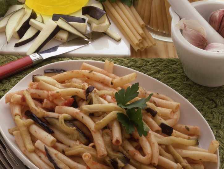Ziti con melanzane