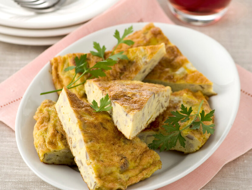 Frittata soffice con gambi di porcini