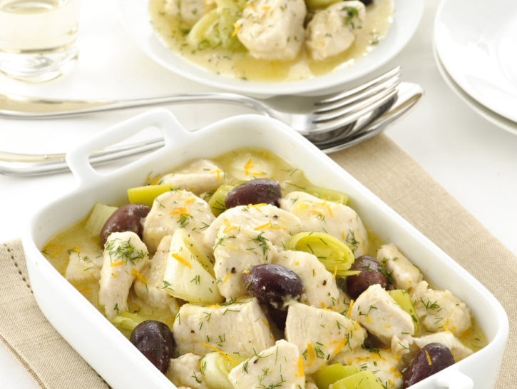 Spezzatino di pollo all'arancia con olive nere