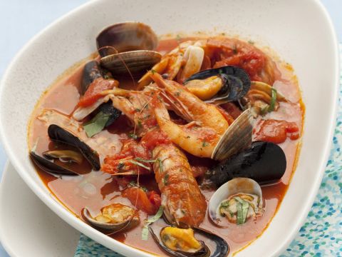 Zuppa di crostacei e conchiglie