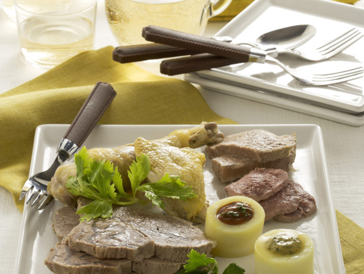 Bollito misto di manzo e gallina con salse