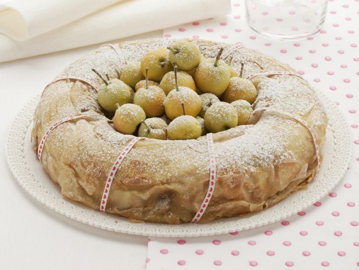 ciambellone-di-pasta-strudel-farcito-con-le-mele immagine