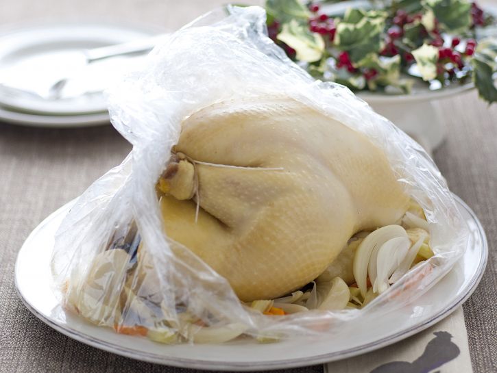 Cappone al cartoccio con sapori