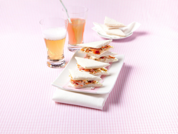 Tramezzini con insalata capricciosa