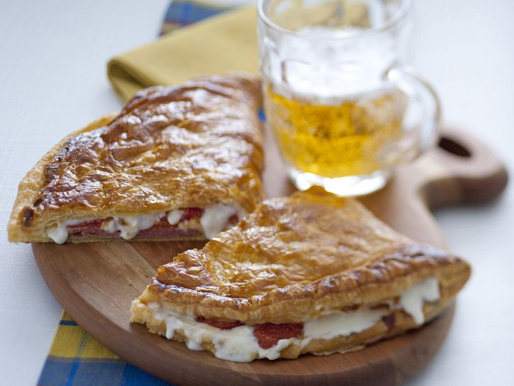 calzone-di-pasta-sfoglia immagine