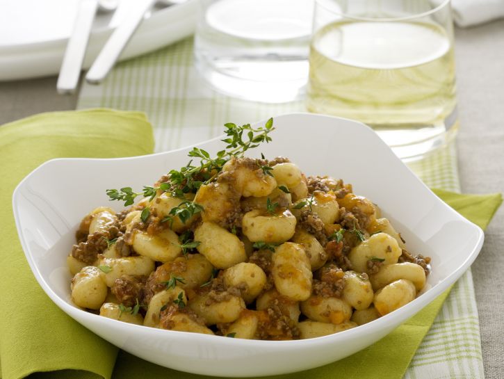 Gnocchi cosentini con ragù di agnello