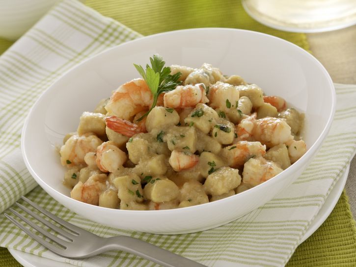 gnocchi-di-ceci-con-sugo-di-gamberi preparazione