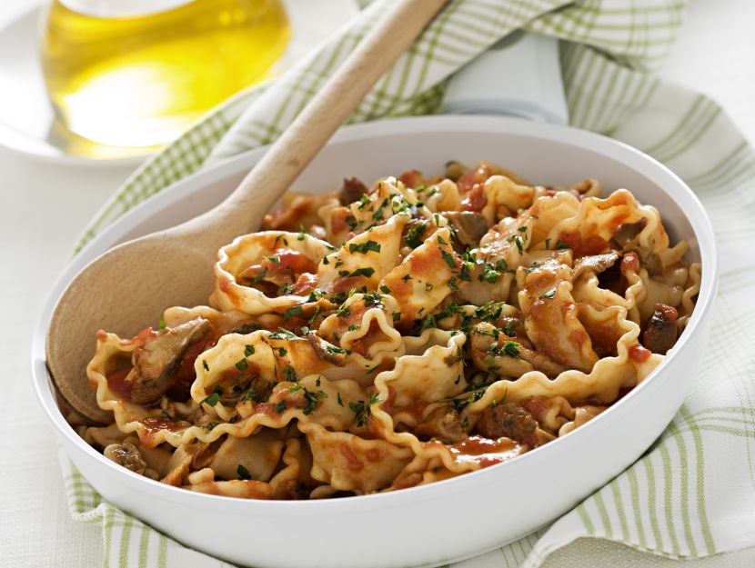 mafaldine-con-sugo-ai-porcini-secchi immagine