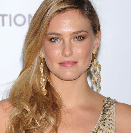 Bar Refaeli la più hot, la top ten di Maxim