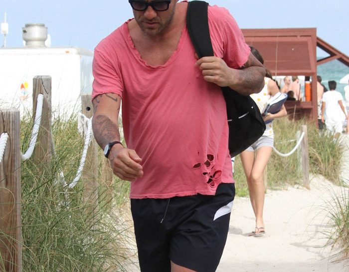 Christian Vieri in spiaggia