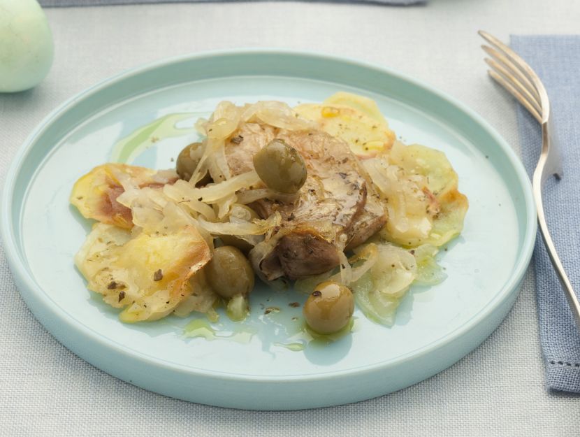 agnello-con-patate-e-olive-verdi preparazione