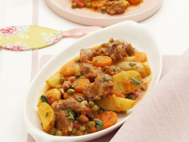 Spezzatino di agnello con verdure novelle
