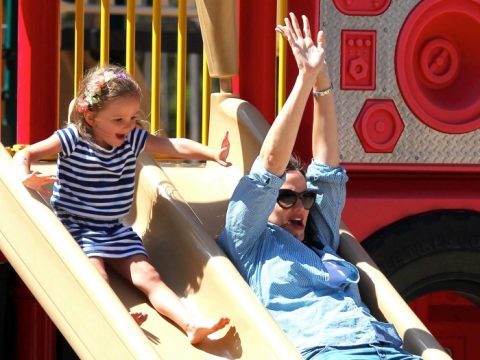 Jennifer Garner con la figlia: parco e fitness