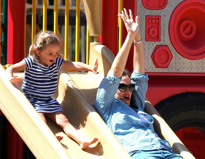 Jennifer Garner con la figlia: parco e fitness