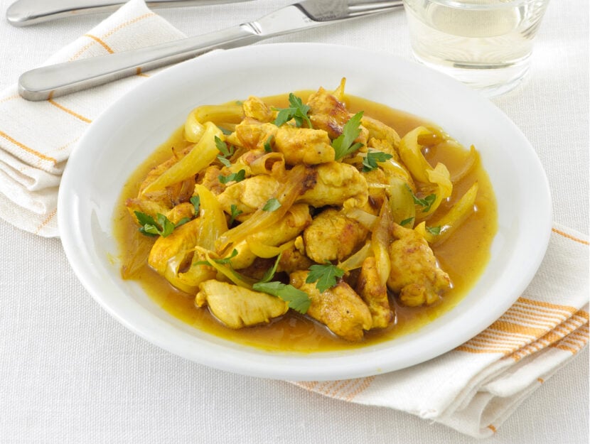 Straccetti di petto di pollo al curry