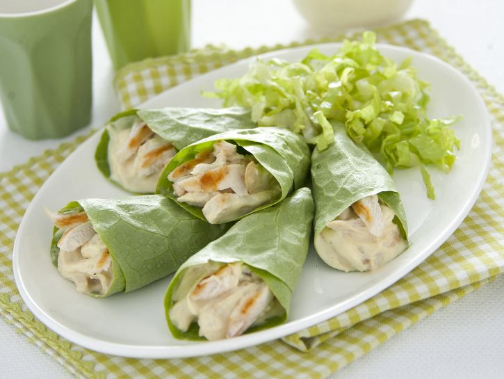 involtini-con-caesar-salad-di-pollo immagine