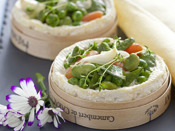 ratatouille-di-primavera-nel-formaggio immagine
