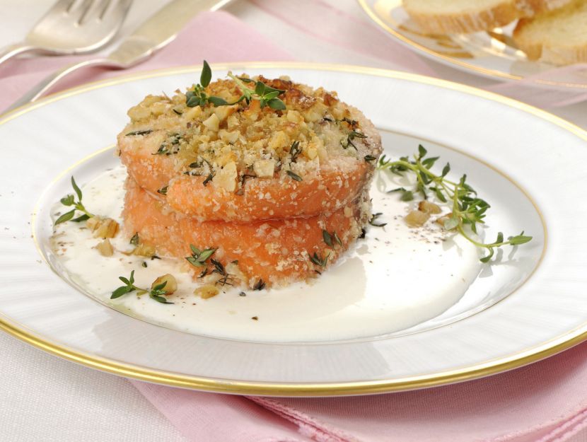 tournedos-di-salmone-con-crema-alle-noci