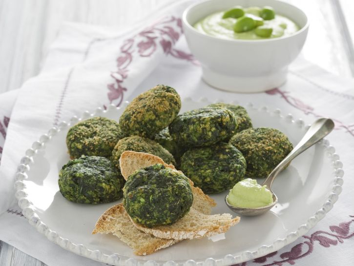 polpette-di-cicoria-con-crema-di-fave