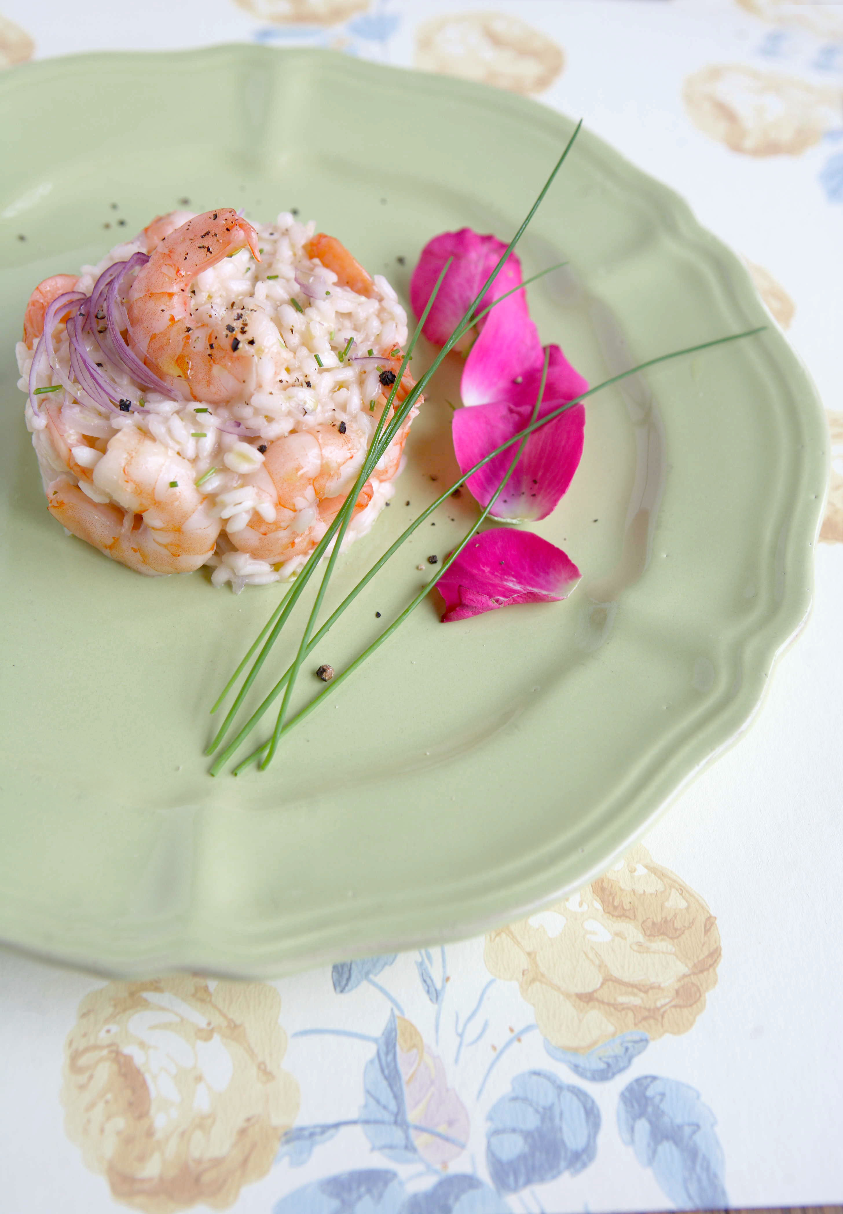 Ricetta Risotto alla vodka di rose e gamberetti Donna Moderna