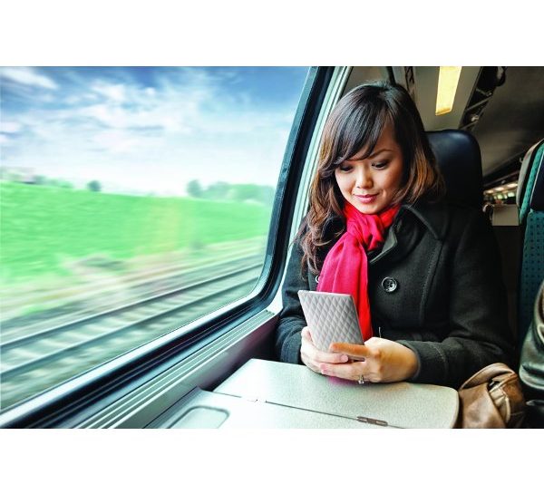 Kobo Touch, il nuovo eReader arriva in Italia con Mondadori