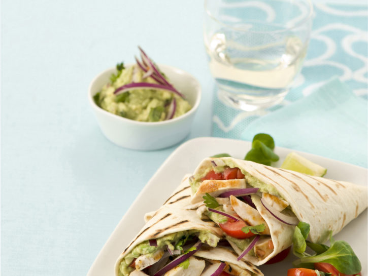 Fajitas di pollo con salsa guacamole