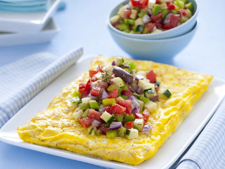 frittata-alla-feta-con-insalatina-greca immagine