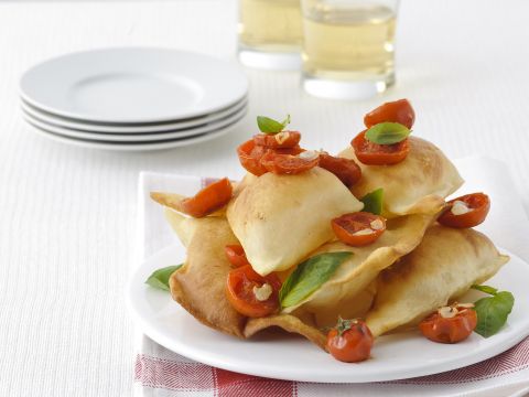Gnocco fritto con pomodorini arrosto